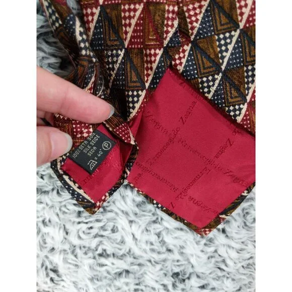 ERMENEGLIDO ZEGNA Tie 100% Silk Italy Classic 60 Red‎ Brown Geometric Rectangle